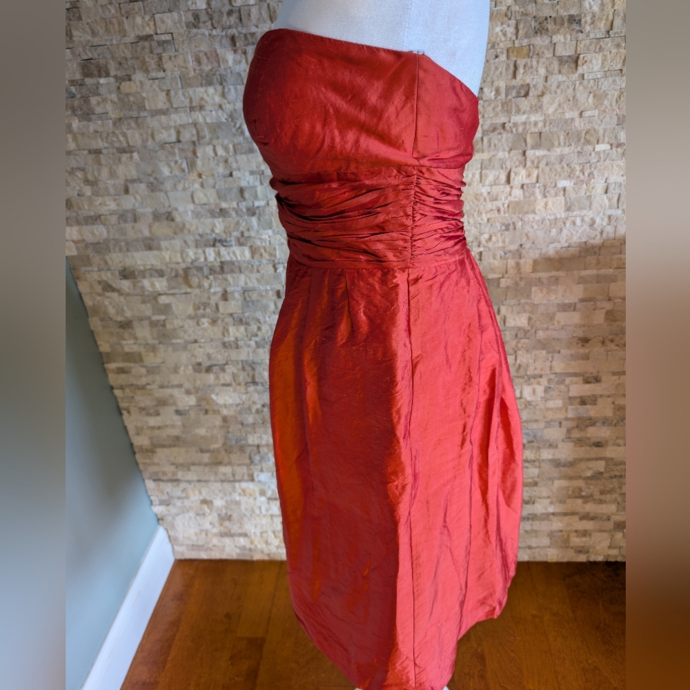 Jenny Yoo 100% Silk Coral Orange Strapless Ruched Waist Cocktail Dress Sz 8 - Picture 3 of 15
